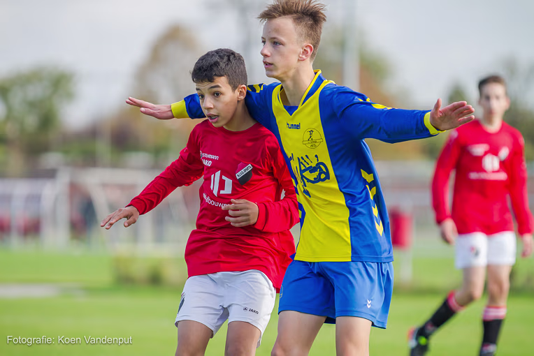 21-10-2017 N.I.V.O.-Sparta JO15-3 - Kerkwijk JO15-1 4-3 bkr